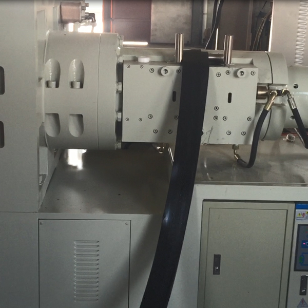 150型橡膠擠出機(jī)視頻